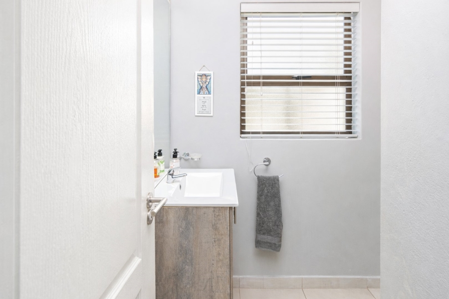 7 Bedroom Property for Sale in Melodie North West